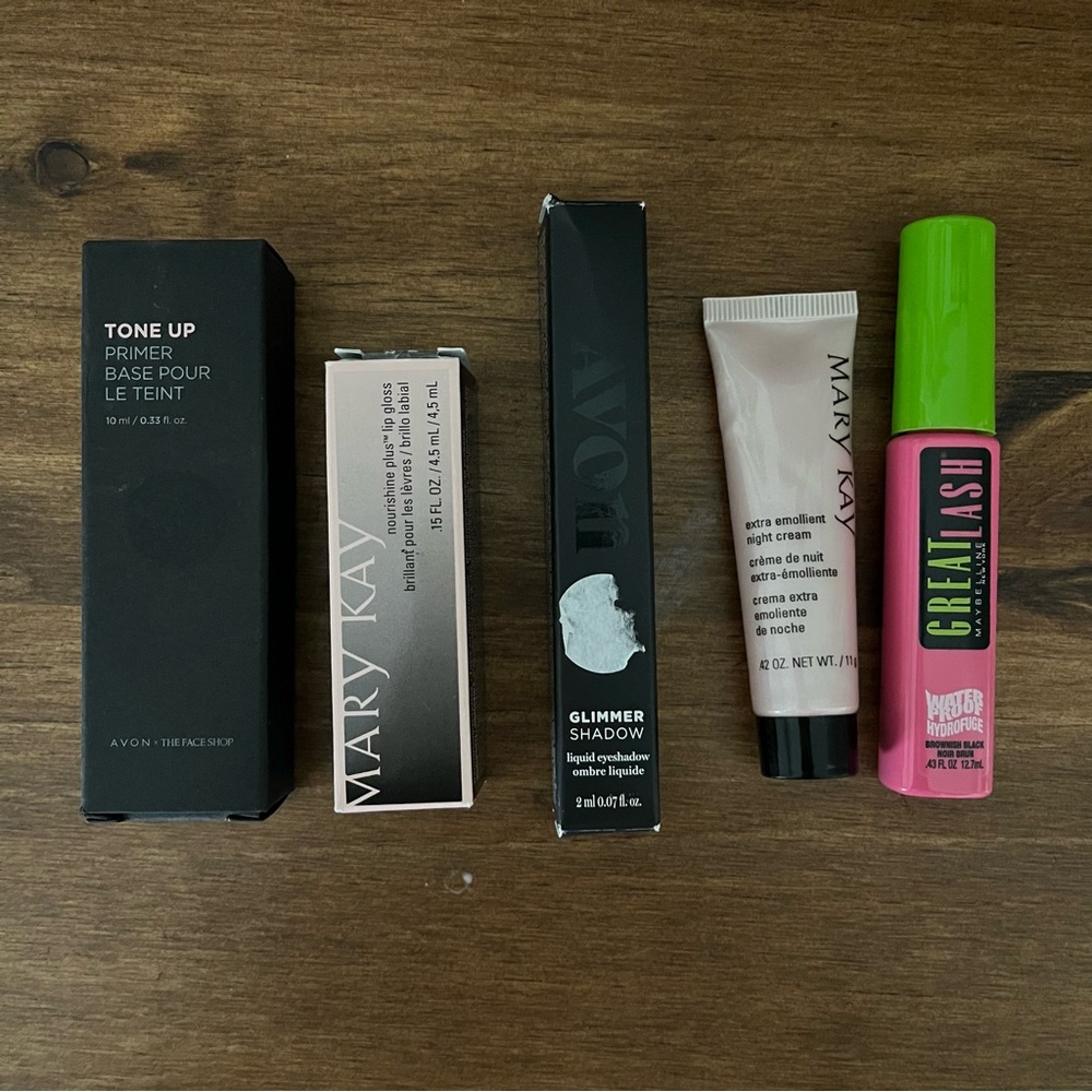 Makeup bundle - 5 pieces Mary Kay, Avon, Maybelline